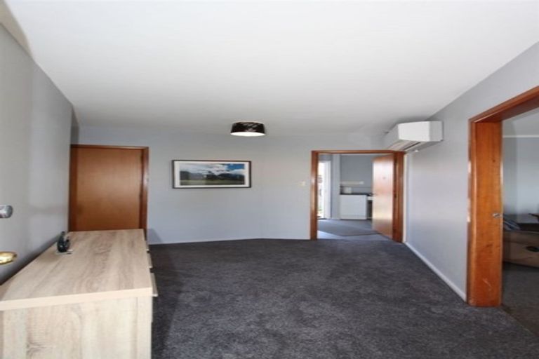 Photo of property in 9 Fir Tree Lane, Aranui, Christchurch, 8061