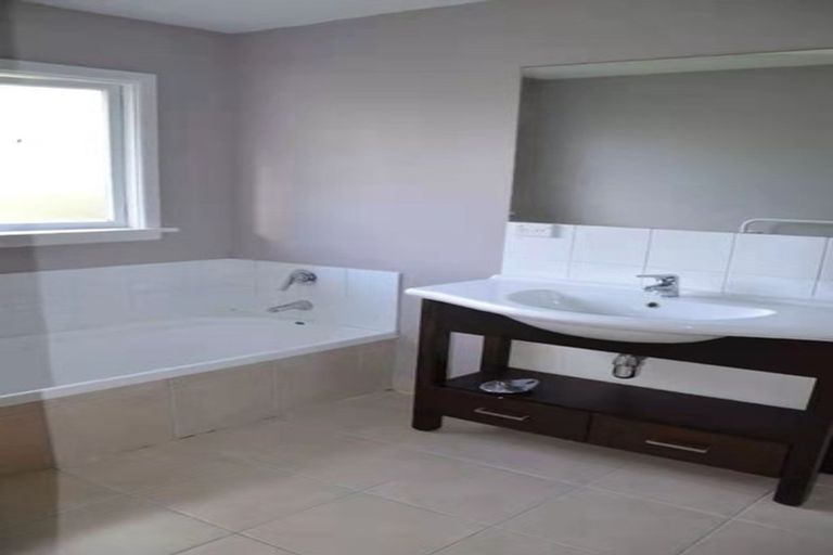 Photo of property in 167 Kendal Avenue, Burnside, Christchurch, 8053