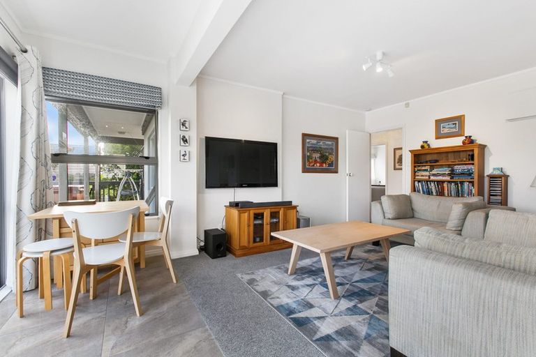 Photo of property in 85 Waller Avenue, Bucklands Beach, Auckland, 2012