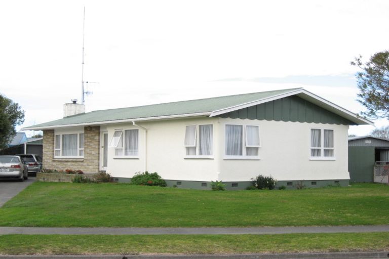 Photo of property in 16 Davidson Avenue, Pirimai, Napier, 4112