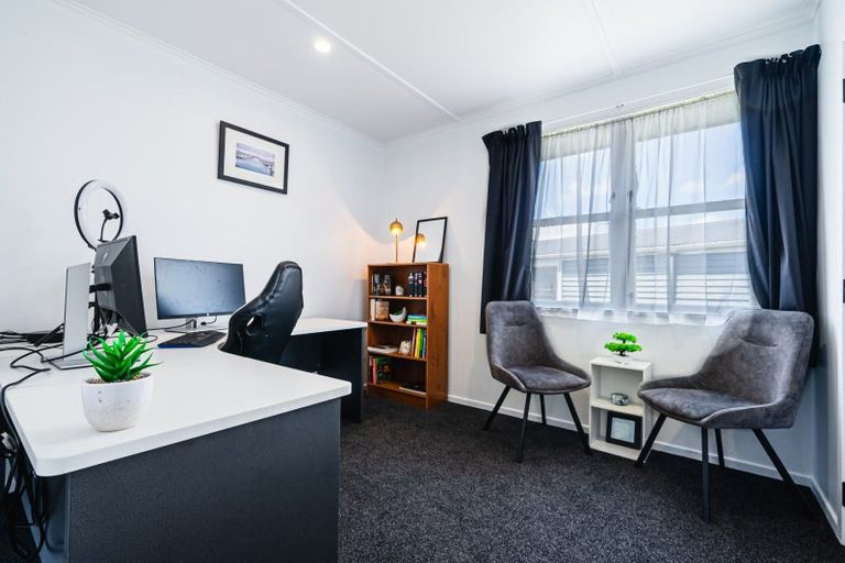 Photo of property in 65 Cloten Road, Stratford, 4332