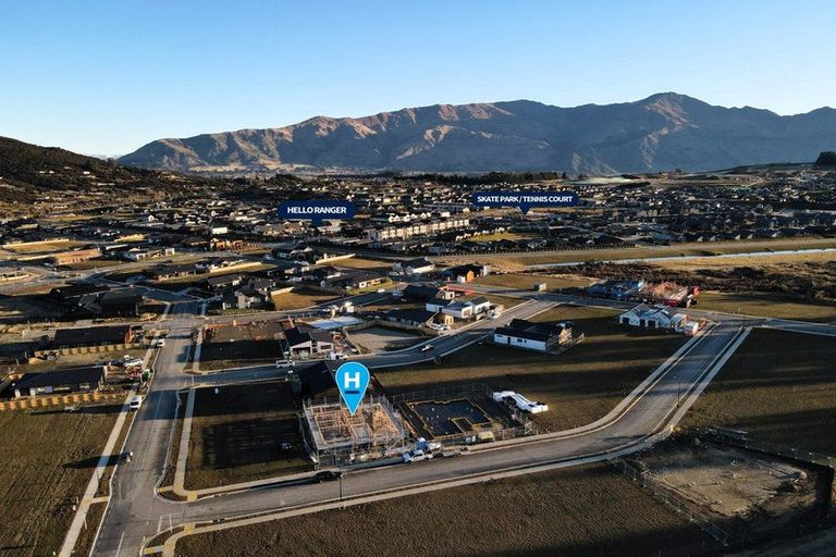 Photo of property in 14 Moonstone Street, Albert Town, Wanaka, 9305