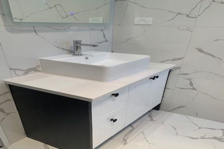 Photo of property in 8 Puruatanga Drive, Flat Bush, Auckland, 2019