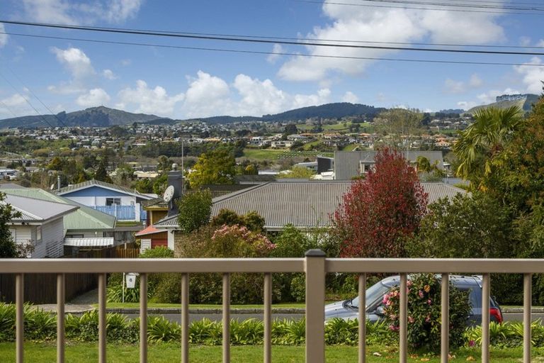Photo of property in 9 Simmonds Grove, Greerton, Tauranga, 3112
