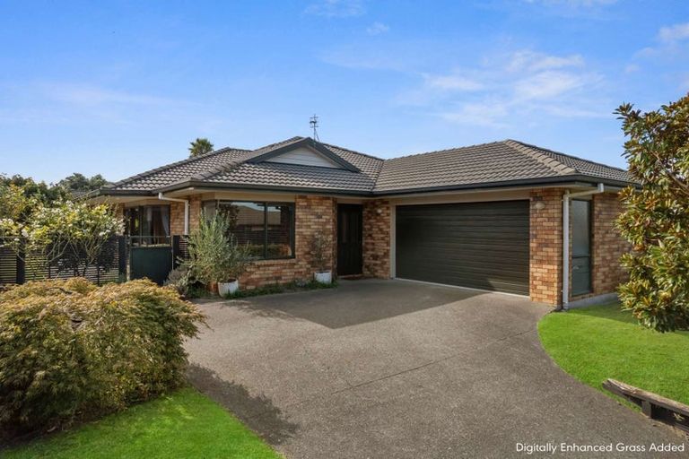 Photo of property in 11 Gibson Place, Papamoa Beach, Papamoa, 3118