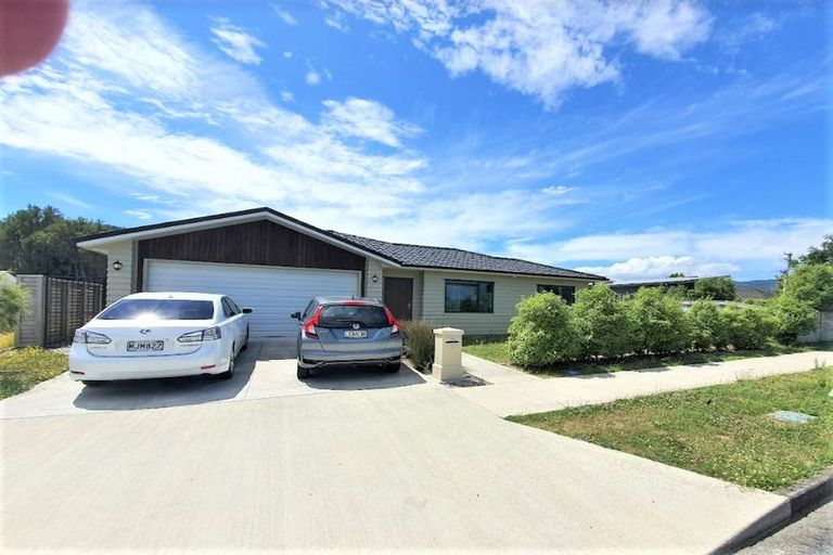 Photo of property in 2 Rimutaka Street, Trentham, Upper Hutt, 5018