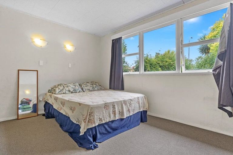 Photo of property in 14 Tatariki Street, Rosehill, Papakura, 2113