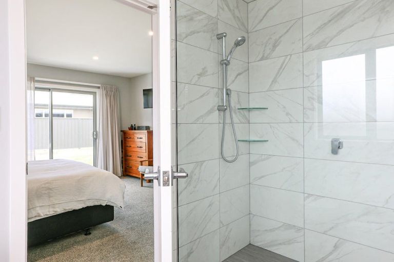 Photo of property in 9 Manapouri Street, Poraiti, Napier, 4112