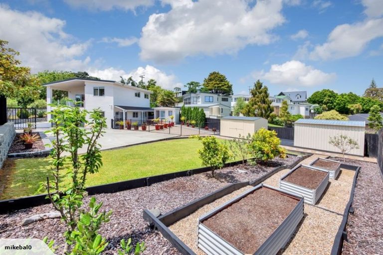 Photo of property in 267 Vipond Road, Stanmore Bay, Whangaparaoa, 0932