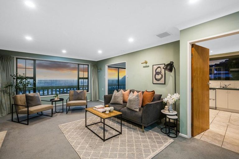 Photo of property in 22 Sunset Parade, Plimmerton, Porirua, 5026