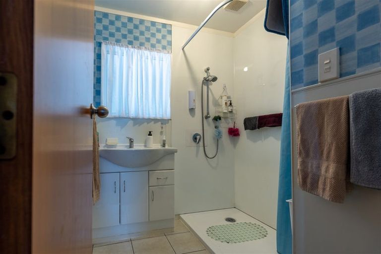 Photo of property in 4 Smeath Road, Kawakawa, 0210