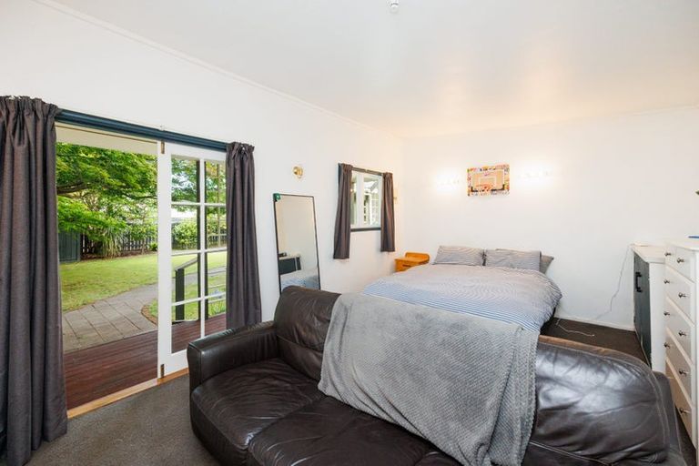 Photo of property in 16 Alan Street, Palmerston North, 4414