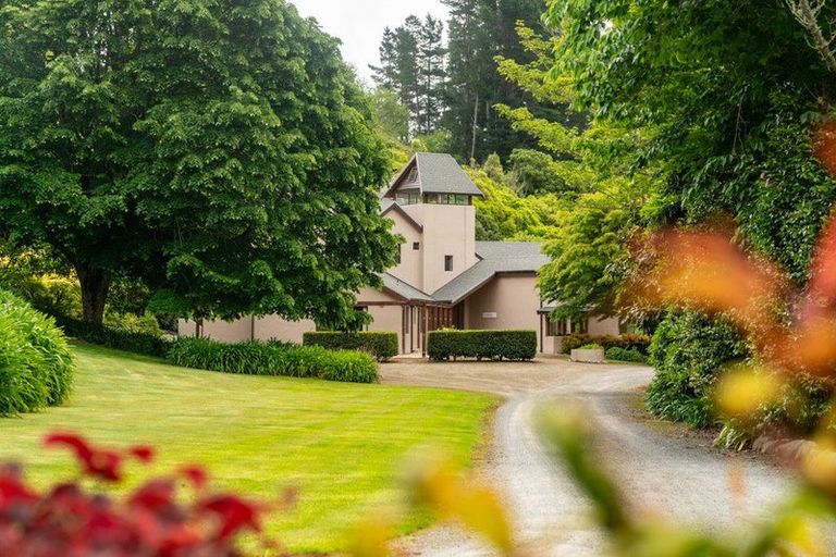 Photo of property in 245 Ngatiawa Road, Reikorangi, Waikanae, 5391