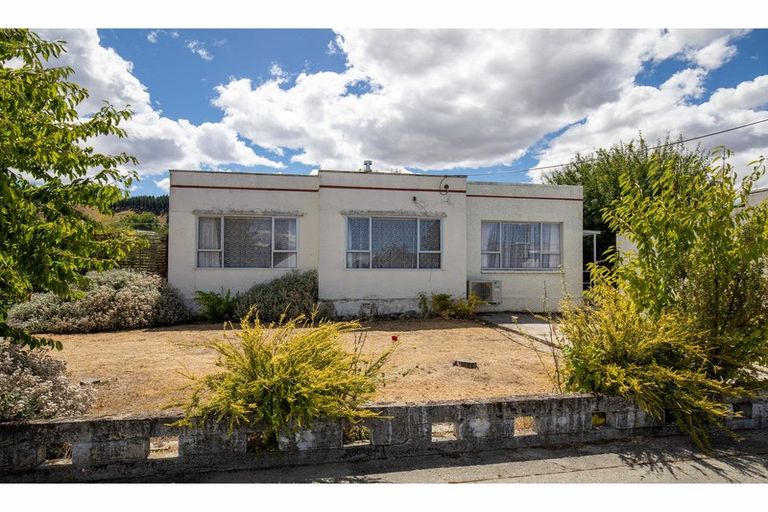 Photo of property in 6 Hartley Road, Clyde, 9330