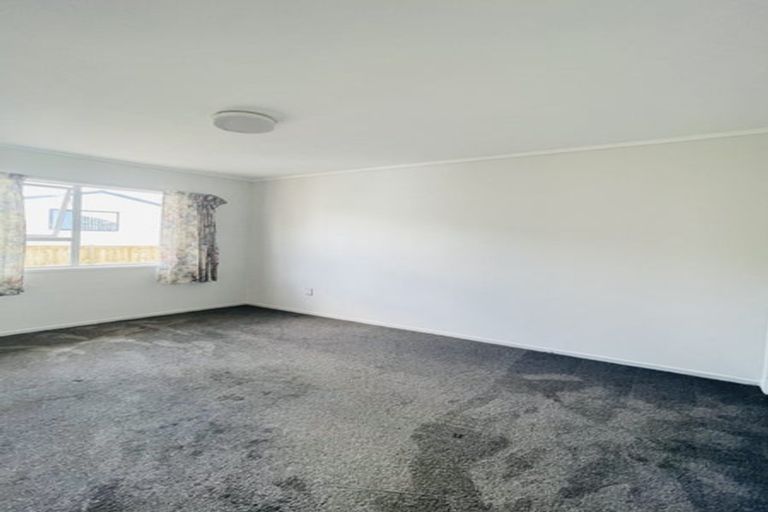 Photo of property in 112 Cossey Road, Drury, 2577