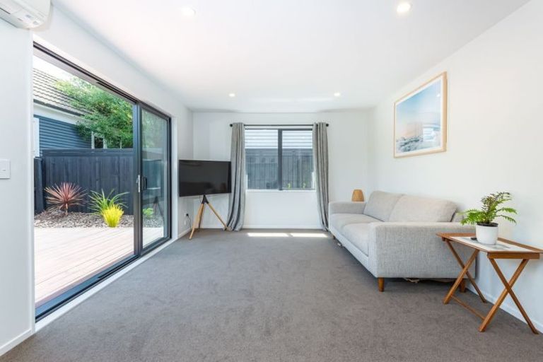 Photo of property in 258a Edgeware Road, Edgeware, Christchurch, 8013