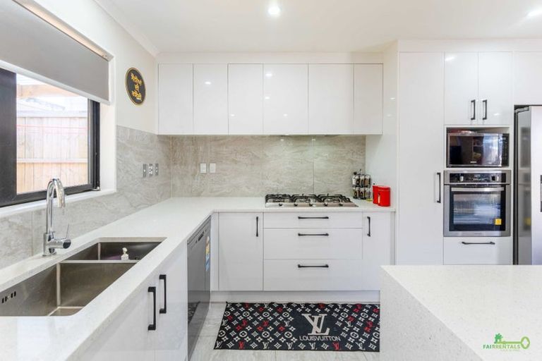 Photo of property in 41a Scotts Road, Manurewa East, Auckland, 2102