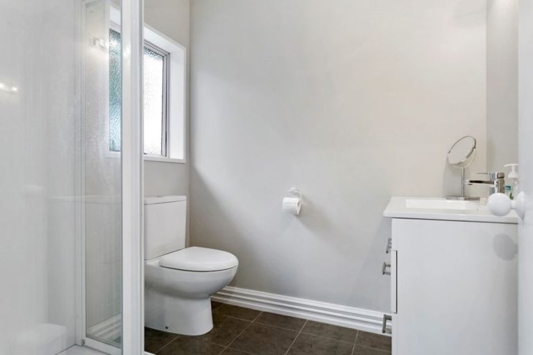 Photo of property in 30 Sheridan Crescent, Leamington, Cambridge, 3432