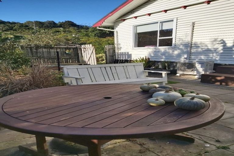 Photo of property in 114 Tasman Street, Karoro, Greymouth, 7805
