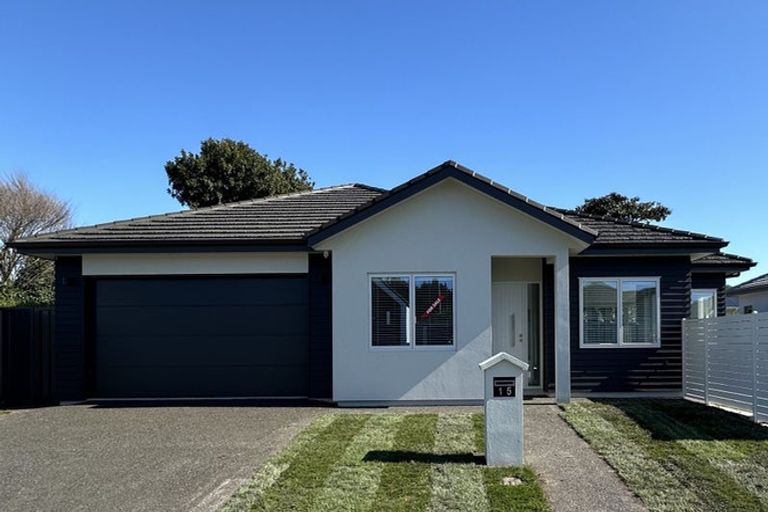 Photo of property in 15 George Yee Place, Taradale, Napier, 4112