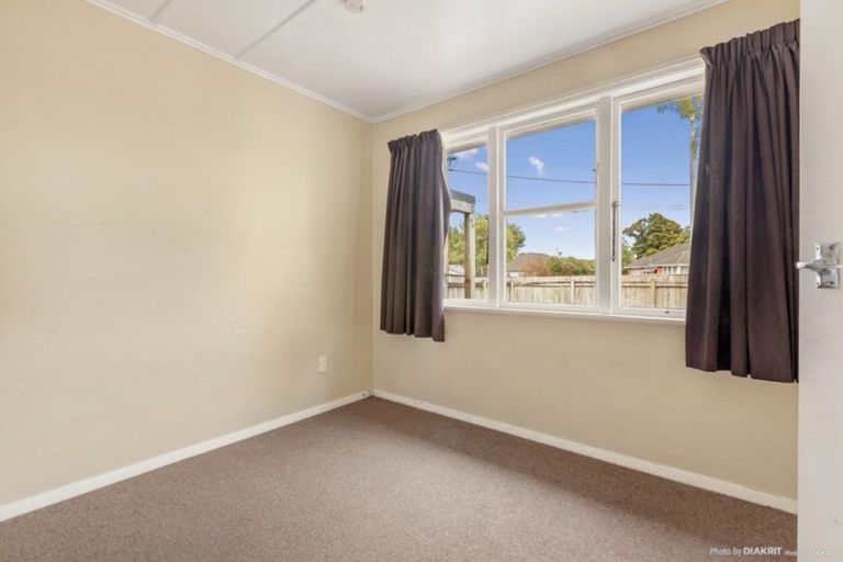 Photo of property in 5a Mangaroa Hill Road, Clouston Park, Upper Hutt, 5018