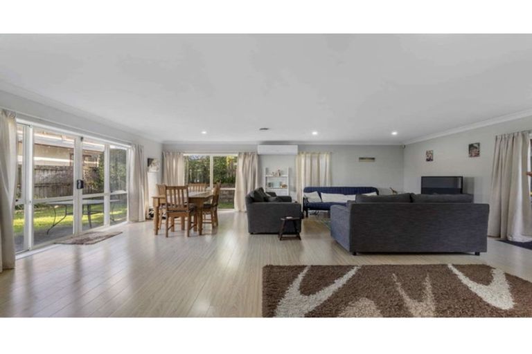 Photo of property in 8a Grassways Avenue, Pakuranga, Auckland, 2010