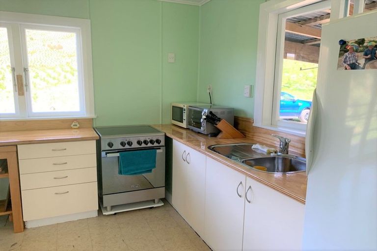 Photo of property in 1550 Coast Road, Pongaroa, 4991