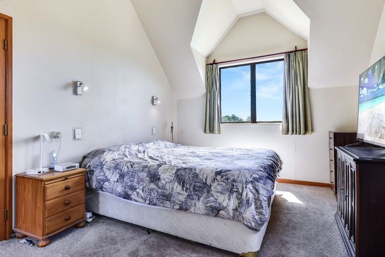 Photo of property in 12 Grassy Downs Place, St Andrews, Hamilton, 3200