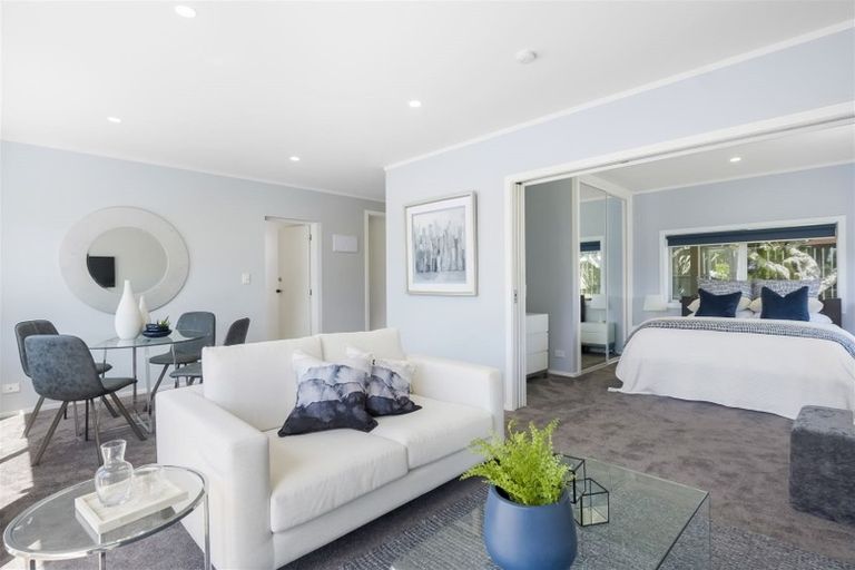 Photo of property in 14 Paulange Place, Pakuranga Heights, Auckland, 2010