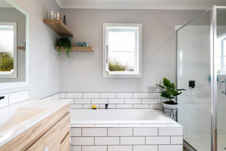 Photo of property in 6a Clare Street, Cambridge, 3434