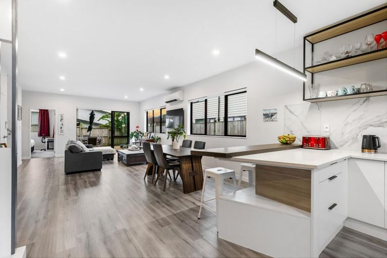 Photo of property in 45 Baumea Rise, Massey, Auckland, 0614