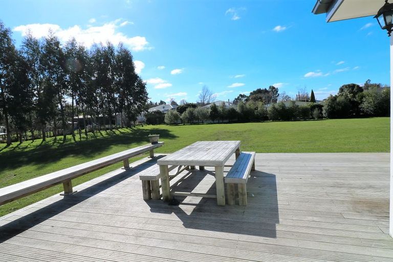 Photo of property in 2a Hartley Avenue, Carterton, 5713