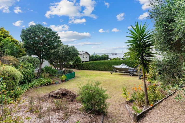 Photo of property in 42 Cheviot Street, Mangawhai Heads, Mangawhai, 0505
