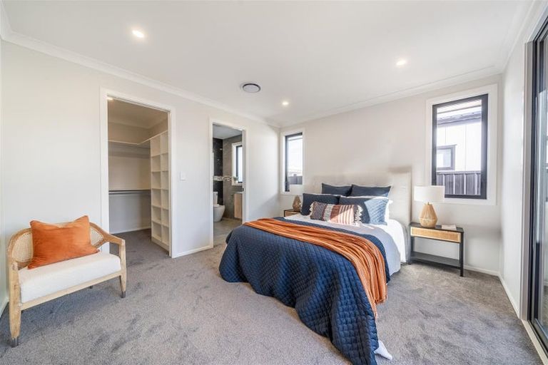 Photo of property in 17 Cynisca Crescent, Wallaceville, Upper Hutt, 5018