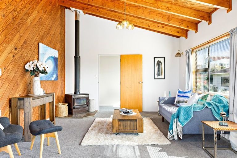 Photo of property in 4 Rawhiti Place, Snells Beach, 0920