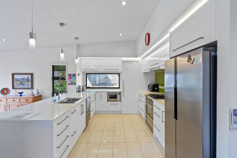 Photo of property in 7 Ruru Place, Levin, 5510