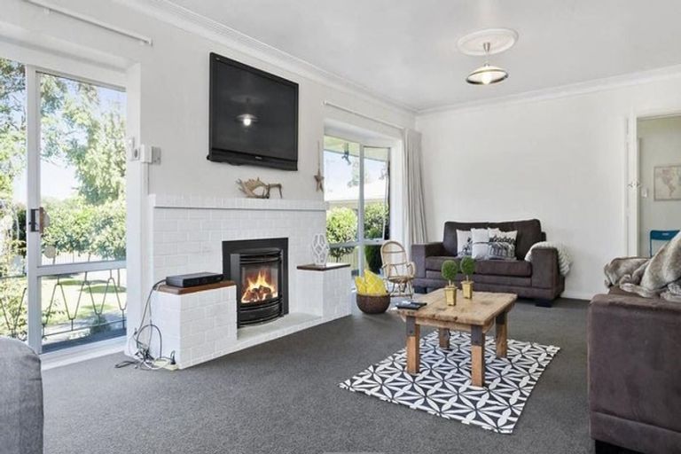 Photo of property in 162 Victoria Street, Cambridge, 3434