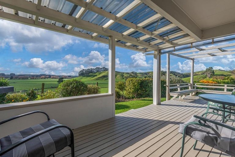 Photo of property in 165 Range Road, Woodville, 4997