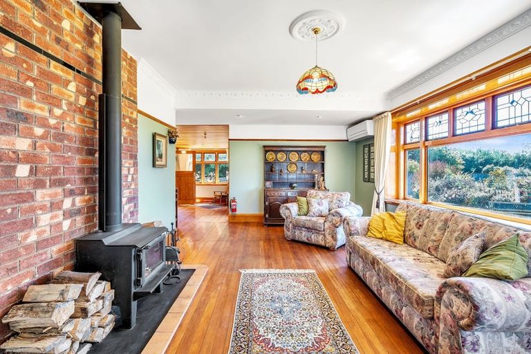 Photo of property in 3 Cross Street, Coalgate, 7673