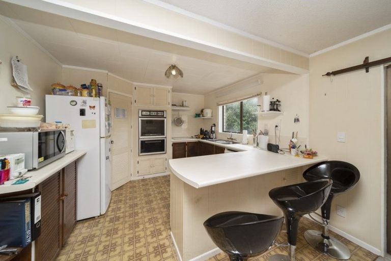Photo of property in 3 Virginia Place, Whalers Gate, New Plymouth, 4310