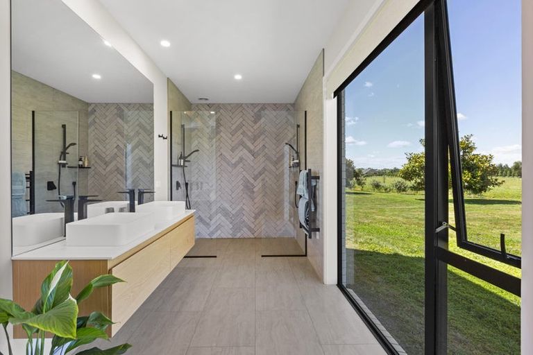 Photo of property in 322 Holland Road, Puketaha, Hamilton, 3286