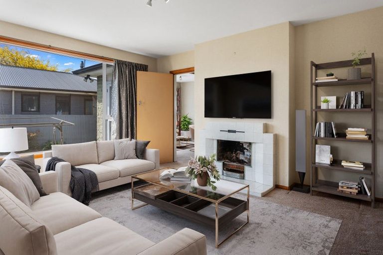 Photo of property in 13 Dunstan Crescent, Hornby, Christchurch, 8042