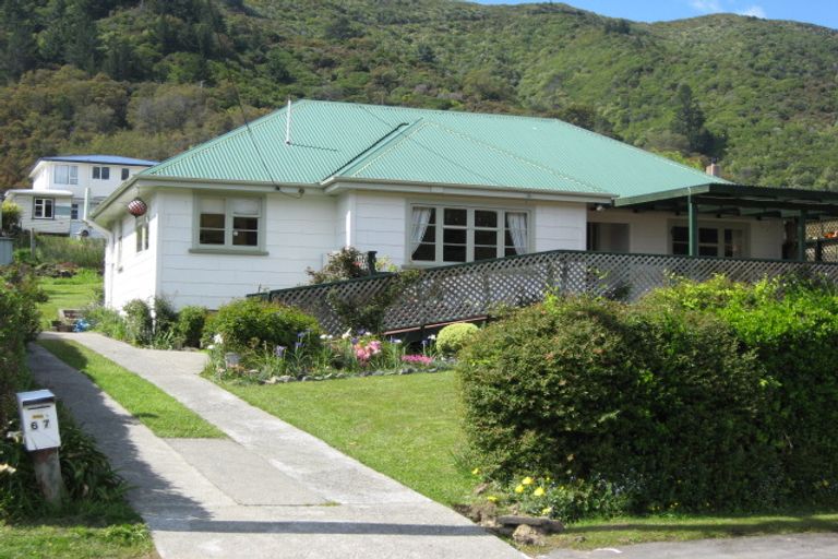 Photo of property in 67 Hampden Street, Picton, 7220