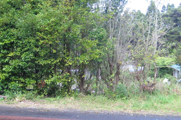 Photo of property in 128 Woodlands Park Road, Titirangi, Auckland, 0604