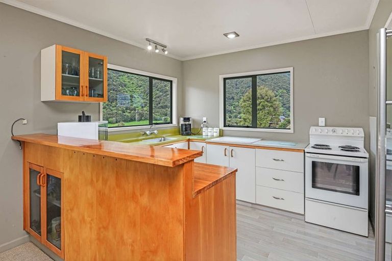 Photo of property in 3 Soucis Lane, Okiwi Bay, French Pass, 7193