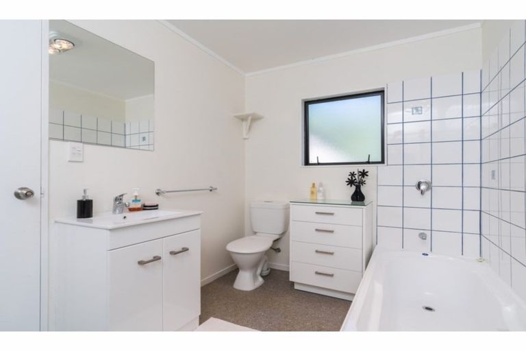 Photo of property in 235 Devich Road, Mangawhai, Kaiwaka, 0573