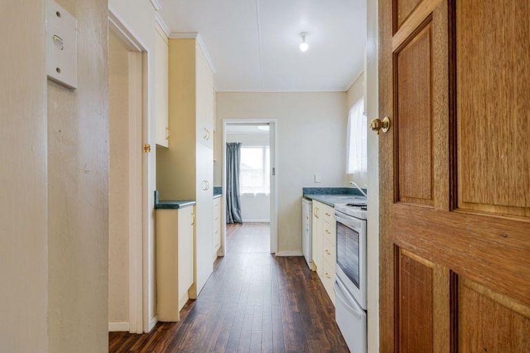 Photo of property in 18 Abraham Crescent, Milson, Palmerston North, 4414