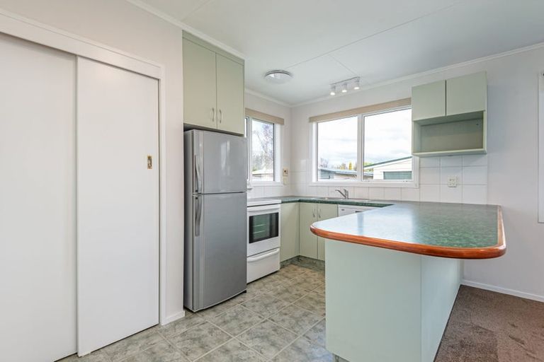 Photo of property in 18 Acacia Street, Kelvin Grove, Palmerston North, 4414