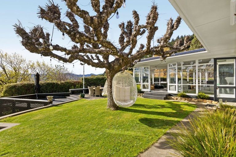 Photo of property in 12 Andersons Road, Charteris Bay, Governors Bay, 8971