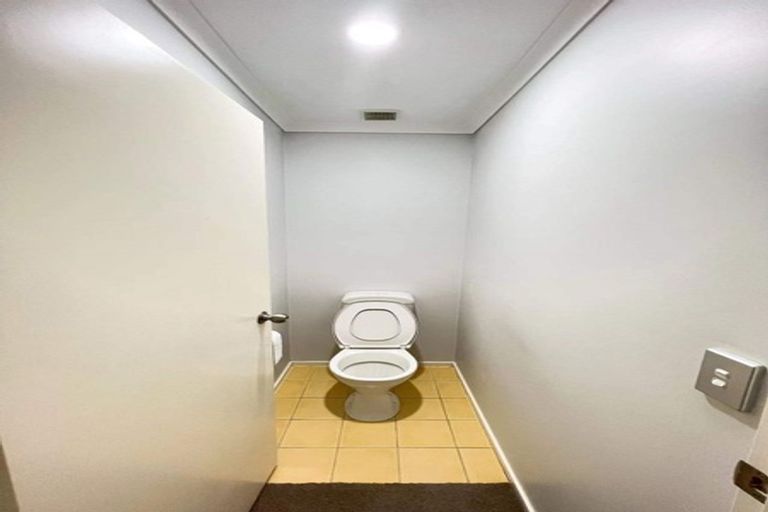 Photo of property in 4/124 Pakuranga Road, Pakuranga, Auckland, 2010